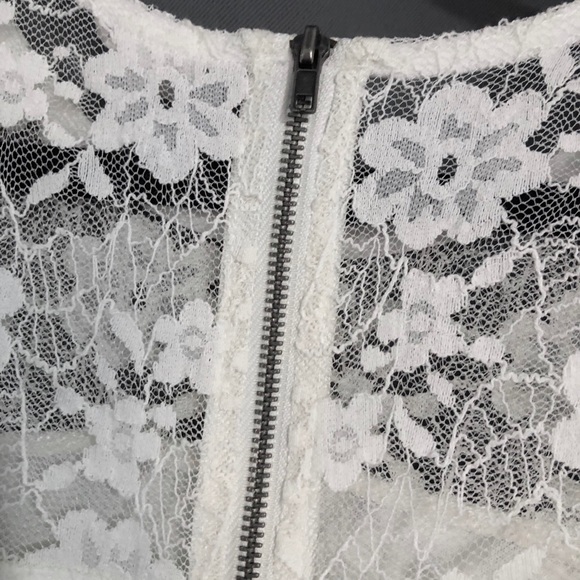 White Lace Dress | Garage - Picture 4 of 4